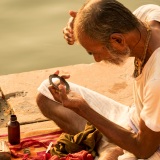 El ritual, Varanasi